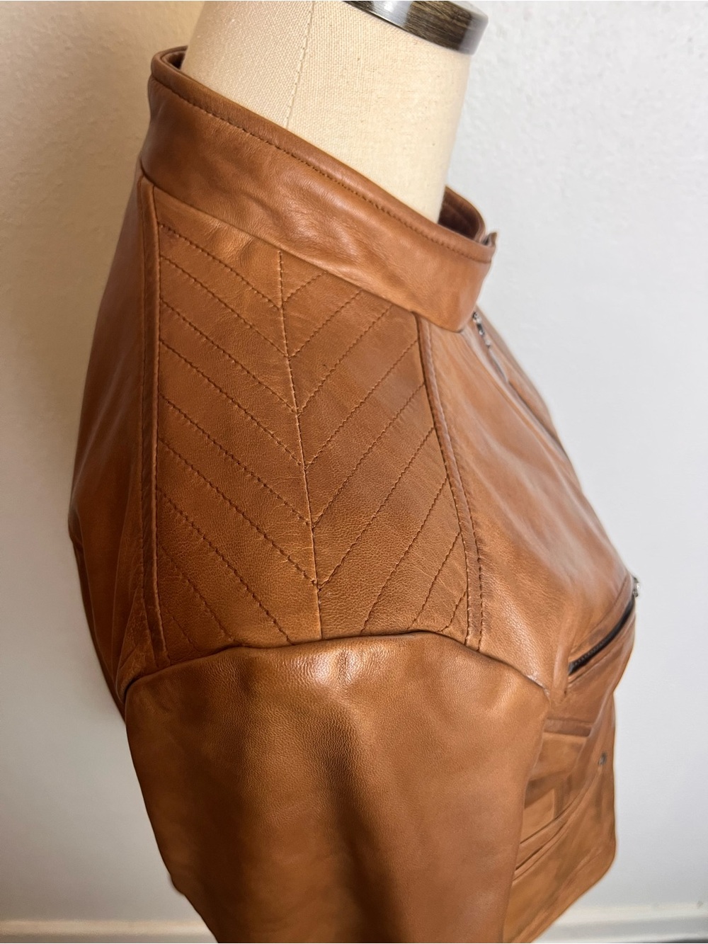 Bernardo Cognac 100% Leather Jacket - Picture 7 of 10